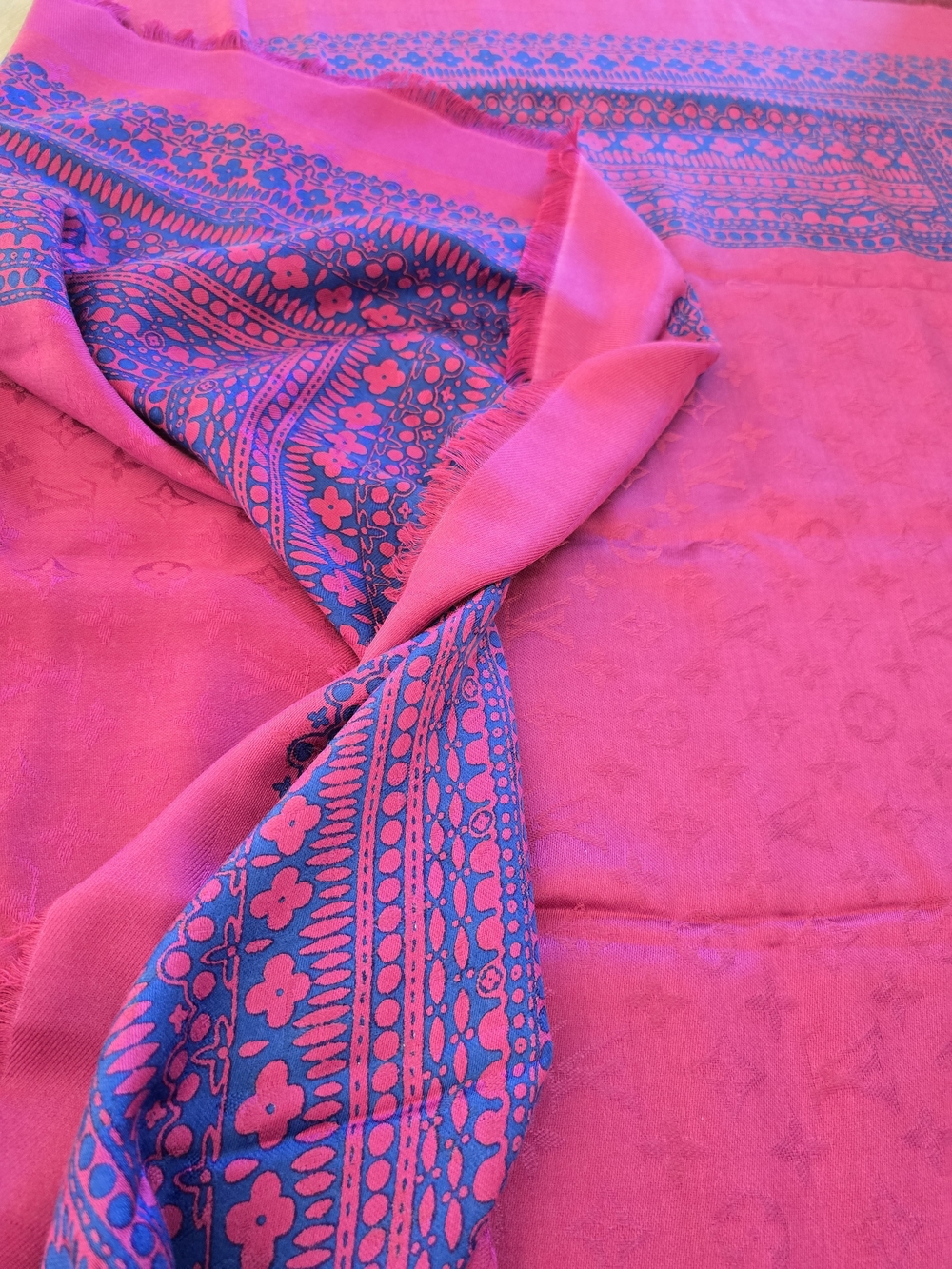 Louis Vuitton Magenta Blue Silk and Wool Chale scarf